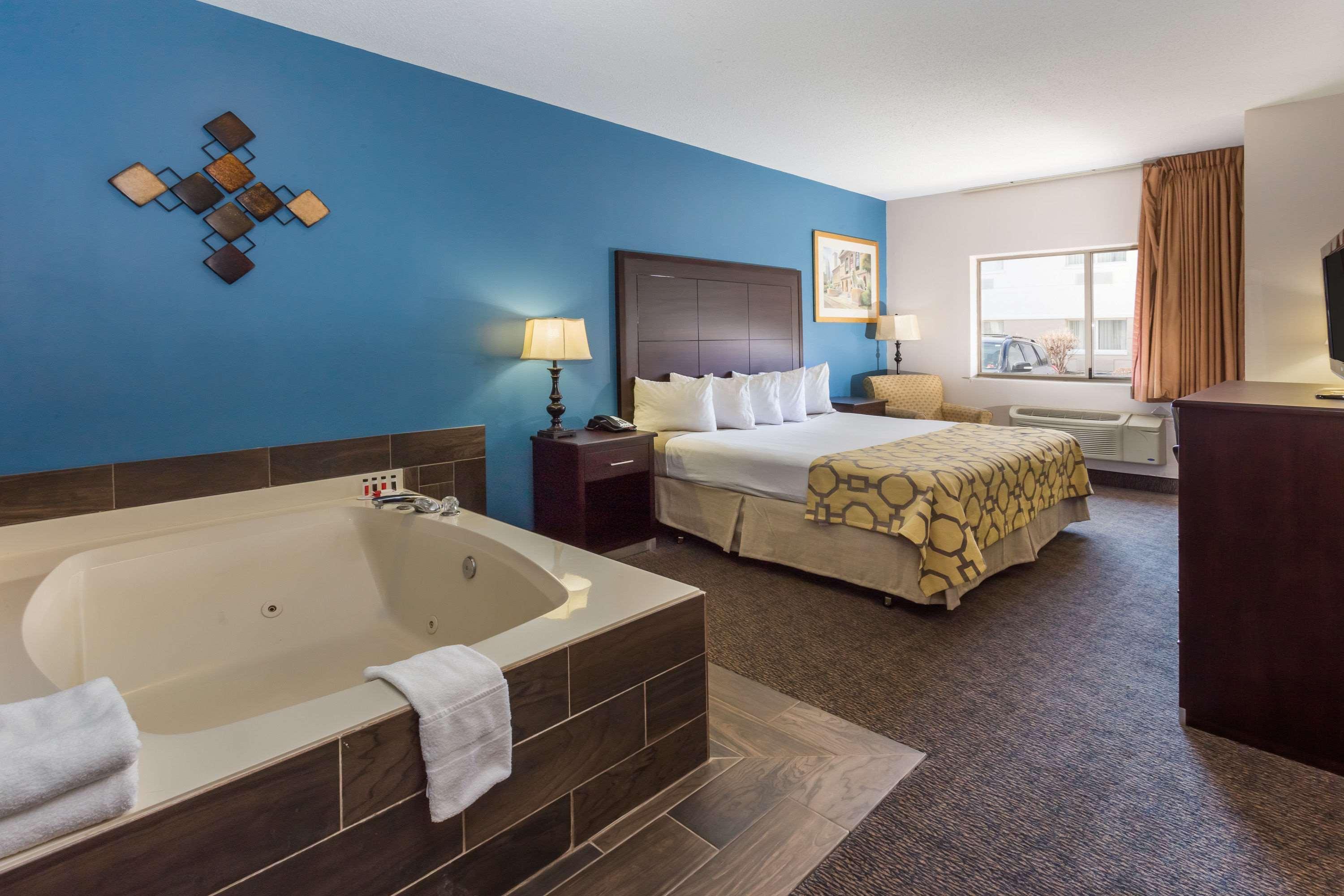 Hotel Baymont By Wyndham Anderson Exterior foto